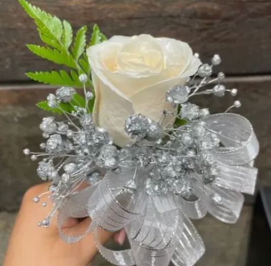 Ivory Frost Corsage